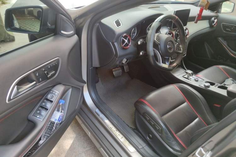 Used Mercedes-Benz GLA AMG 2016 AMG GLA 45 4MATIC Driver Seat