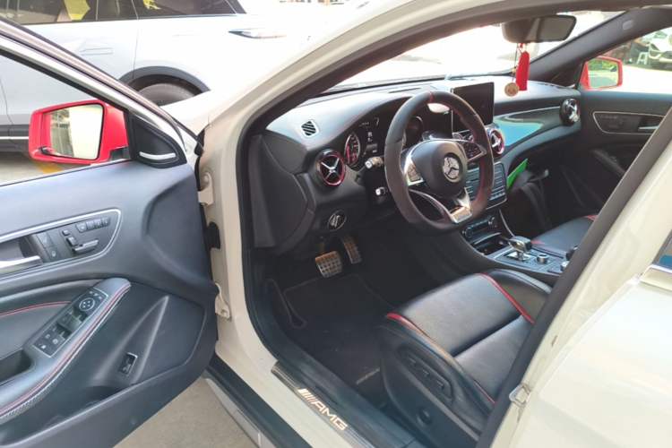 Used Mercedes-Benz GLA AMG 2016 AMG GLA 45 4MATIC Driver Seat