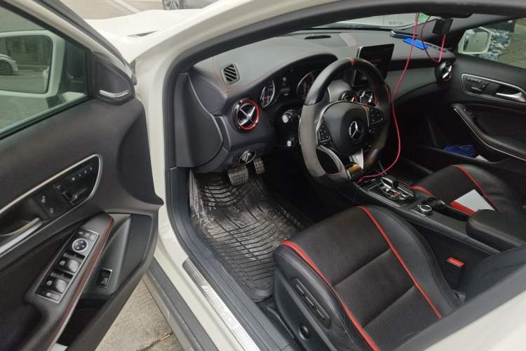 Used Mercedes-Benz GLA AMG 2016 AMG GLA 45 4MATIC Driver Seat