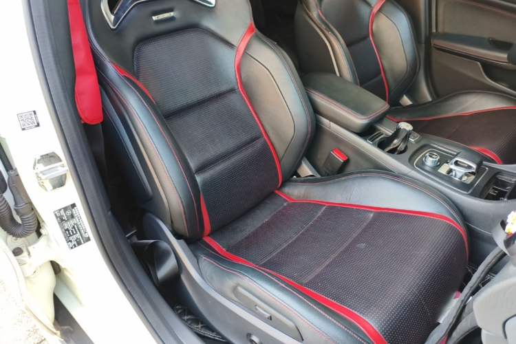 Used Mercedes-Benz GLA AMG 2016 AMG GLA 45 4MATIC Right Front Seat
