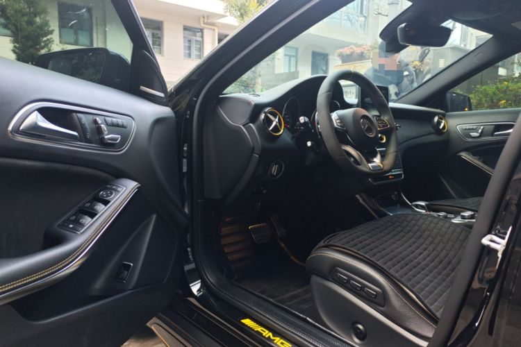 Used Mercedes-Benz GLA AMG 2017 AMG GLA 45 4MATIC Night Thunder Limited Edition Driver Seat