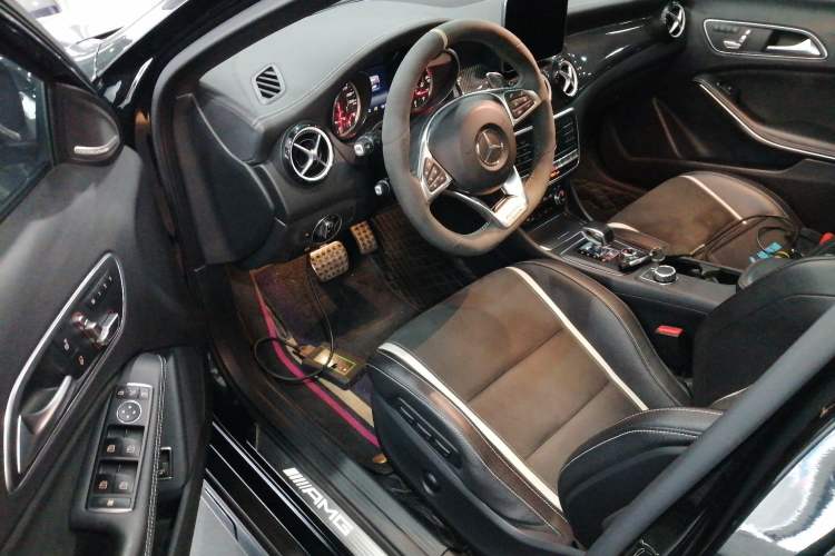 Used Mercedes-Benz GLA AMG 2017 Facelifted AMG GLA 45 4MATIC Driver Seat