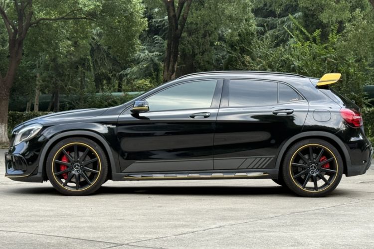 Used Mercedes-Benz GLA AMG 2017 AMG GLA 45 4MATIC Night Thunder Limited Edition Exterior 4