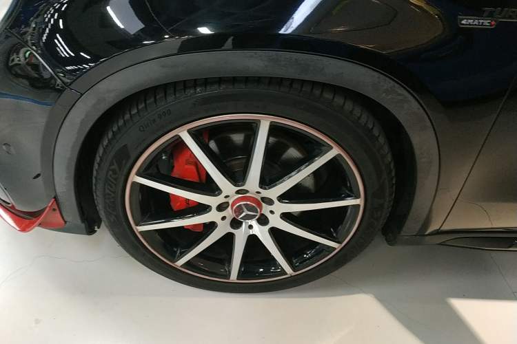 Used Mercedes-Benz GLA AMG 2017 AMG GLA 45 4MATIC Night Thunder Limited Edition Exterior 7