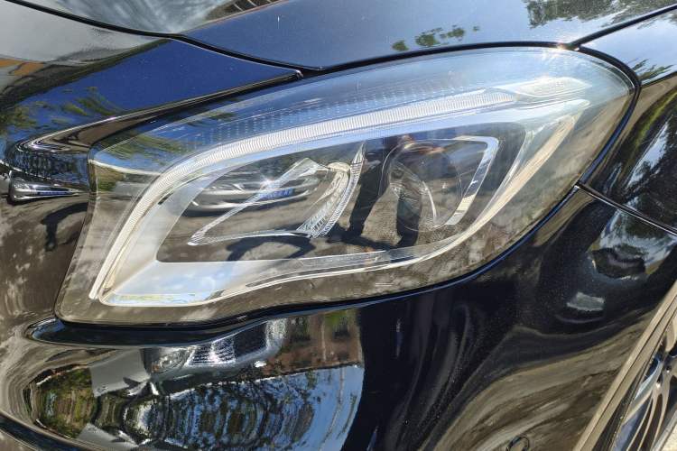 Used Mercedes-Benz GLA AMG 2017 Facelifted AMG GLA 45 4MATIC Exterior 8