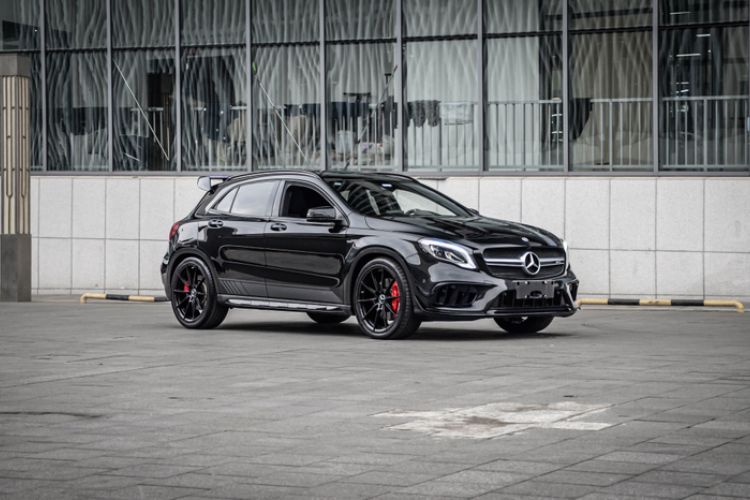 Used Mercedes-Benz GLA AMG 2017 Facelifted AMG GLA 45 4MATIC Exterior 9