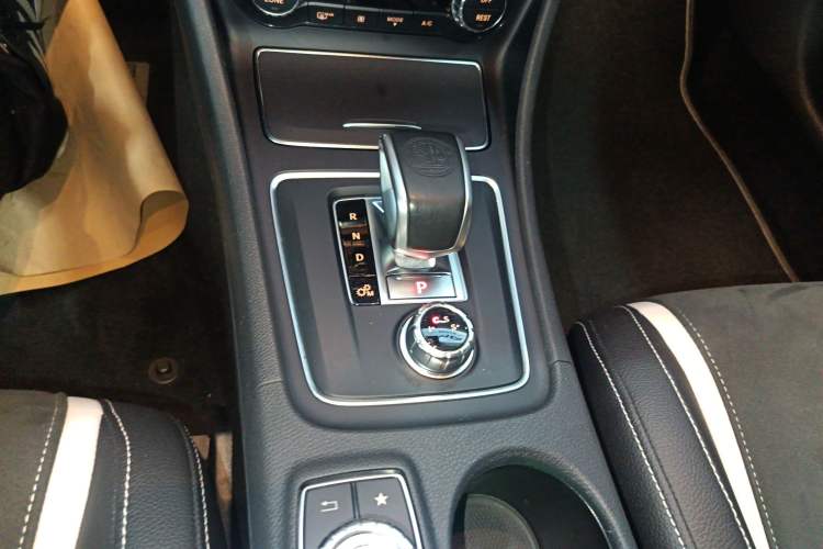 Used Mercedes-Benz GLA AMG 2017 Facelifted AMG GLA 45 4MATIC Gear Lever