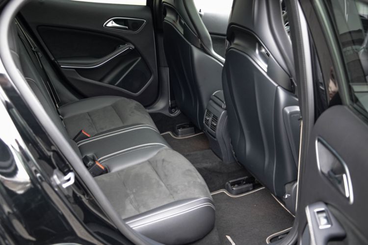 Used Mercedes-Benz GLA AMG 2017 Facelifted AMG GLA 45 4MATIC Interior 3