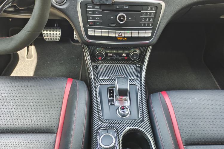 Used Mercedes-Benz GLA AMG 2017 Facelifted AMG GLA 45 4MATIC Interior 4