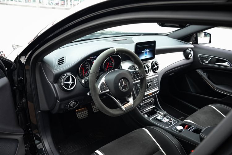 Used Mercedes-Benz GLA AMG 2017 Facelifted AMG GLA 45 4MATIC Interior 8