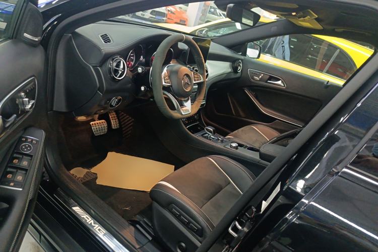 Used Mercedes-Benz GLA AMG 2017 Facelifted AMG GLA 45 4MATIC Left Front Seat