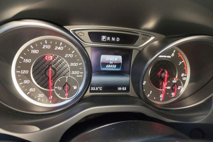 Used Mercedes-Benz GLA AMG 2017 Facelifted AMG GLA 45 4MATIC Odometer Close Up