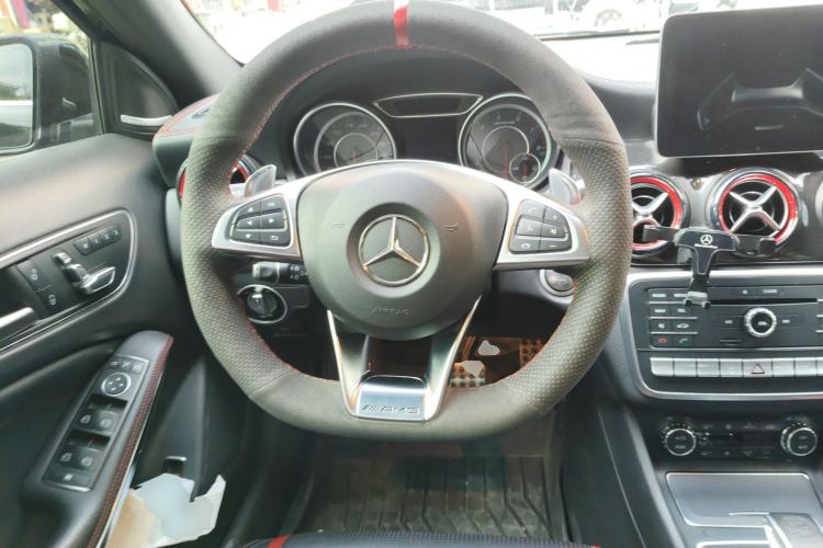 Used Mercedes-Benz GLA AMG 2017 Facelifted AMG GLA 45 4MATIC Steering Wheel