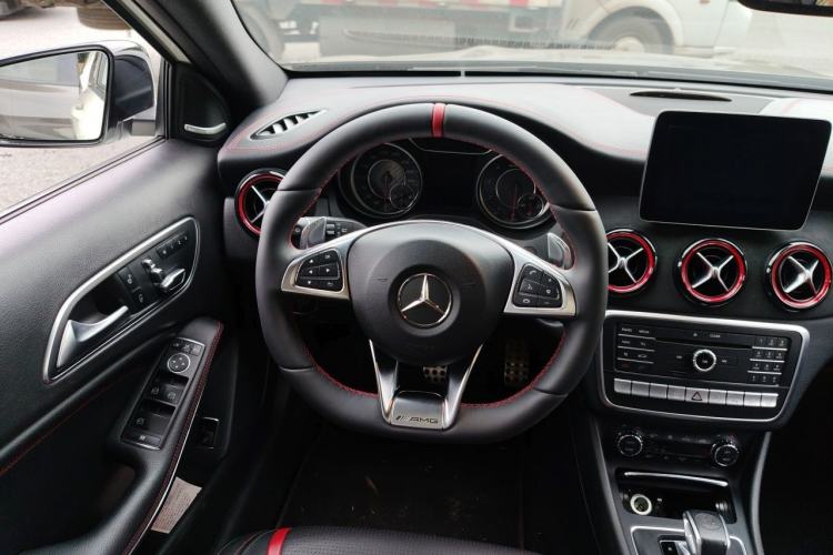 Used Mercedes-Benz GLA AMG 2017 Facelifted AMG GLA 45 4MATIC Steering Wheel