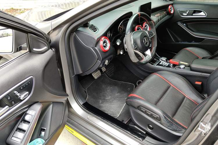Used Mercedes-Benz GLA AMG 2017 Facelifted AMG GLA 45 4MATIC Driver Seat