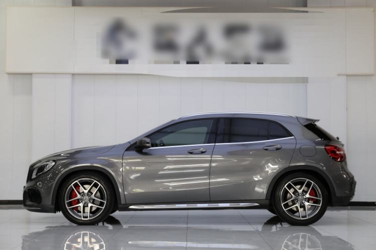 Used Mercedes-Benz GLA AMG 2017 Facelifted AMG GLA 45 4MATIC Exterior 2