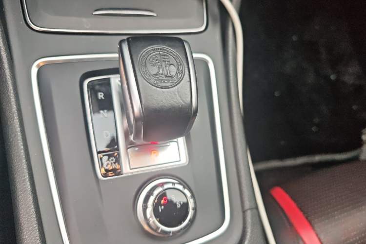 Used Mercedes-Benz GLA AMG 2017 Facelifted AMG GLA 45 4MATIC Gear Lever