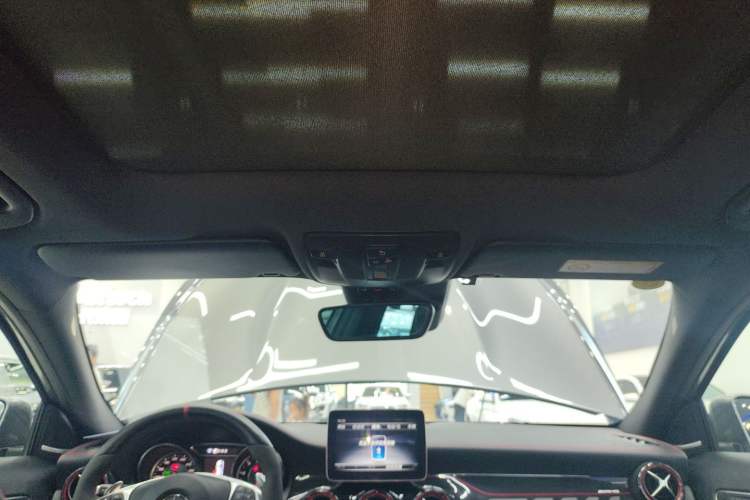 Used Mercedes-Benz GLA AMG 2017 Facelifted AMG GLA 45 4MATIC Headliner