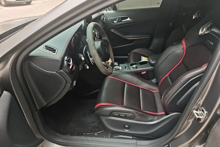 Used Mercedes-Benz GLA AMG 2017 Facelifted AMG GLA 45 4MATIC Left Front Seat