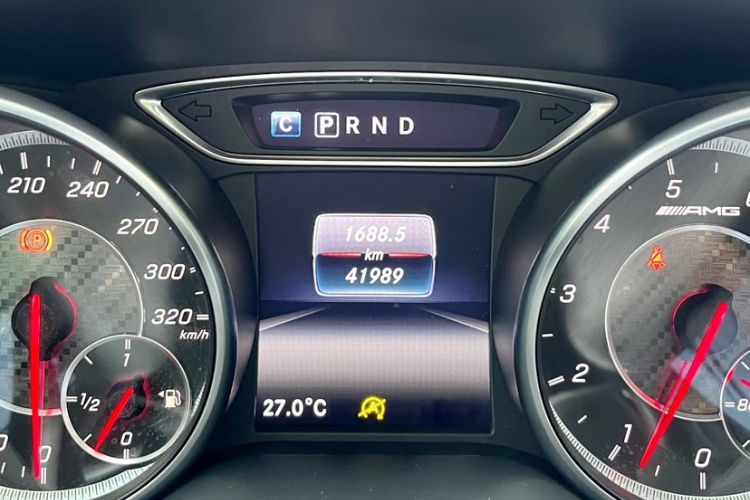 Used Mercedes-Benz GLA AMG 2017 Facelifted AMG GLA 45 4MATIC Odometer Close Up