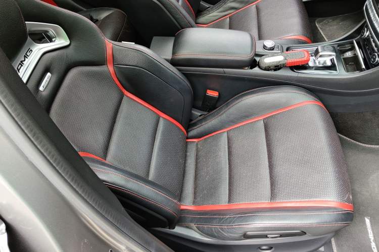 Used Mercedes-Benz GLA AMG 2017 Facelifted AMG GLA 45 4MATIC Right Front Seat