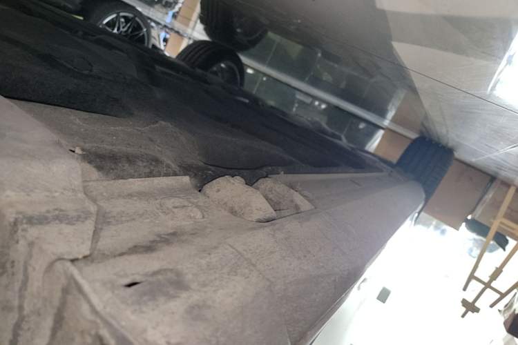 Used Mercedes-Benz GLA AMG 2017 Facelifted AMG GLA 45 4MATIC Right Side Sill