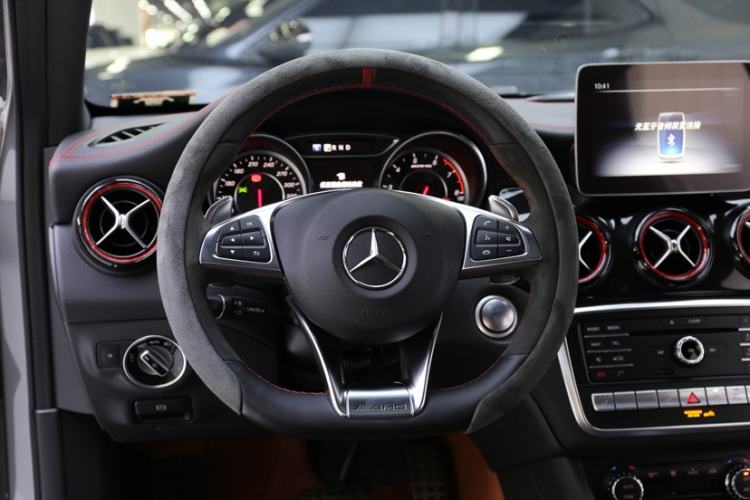 Used Mercedes-Benz GLA AMG 2017 Facelifted AMG GLA 45 4MATIC Steering Wheel