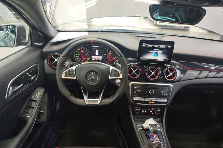 Used Mercedes-Benz GLA AMG 2017 Facelifted AMG GLA 45 4MATIC Steering Wheel