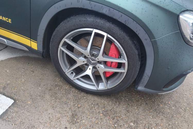 Used Mercedes-Benz GLA AMG 2017 Facelifted AMG GLA 45 4MATIC Right Front Wheel Hub