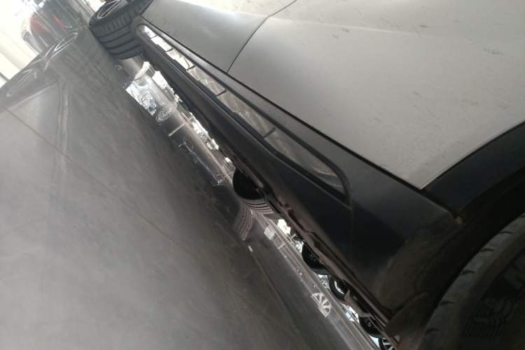 Used Mercedes-Benz GLA AMG 2017 Facelifted AMG GLA 45 4MATIC Left Side Sill
