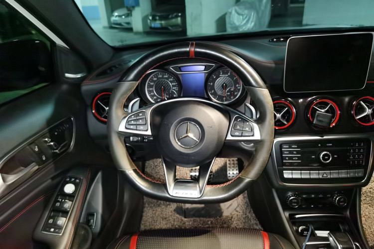 Used Mercedes-Benz GLA AMG 2017 Facelifted AMG GLA 45 4MATIC Steering Wheel