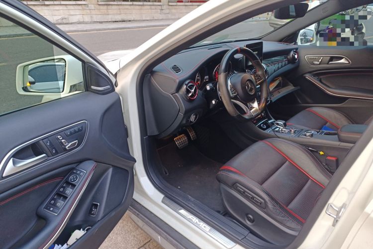 Used Mercedes-Benz GLA AMG 2017 Facelifted AMG GLA 45 4MATIC Driver Seat