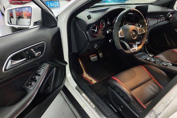 Used Mercedes-Benz GLA AMG 2017 Facelifted AMG GLA 45 4MATIC Driver Seat