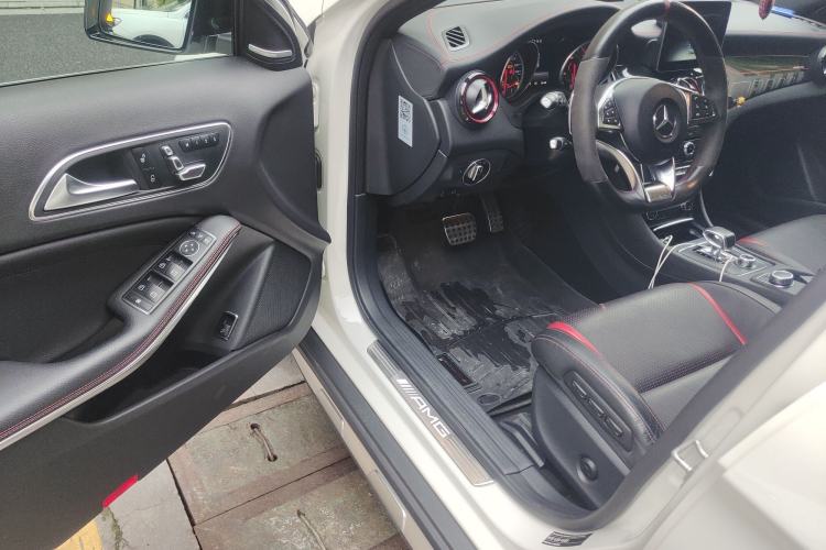 Used Mercedes-Benz GLA AMG 2017 Facelifted AMG GLA 45 4MATIC Driver Seat