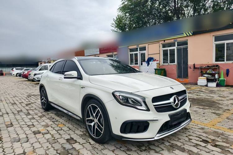 Used Mercedes-Benz GLA AMG 2017 Facelifted AMG GLA 45 4MATIC Exterior 2