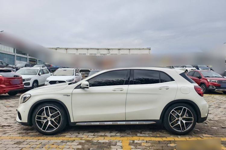 Used Mercedes-Benz GLA AMG 2017 Facelifted AMG GLA 45 4MATIC Exterior 3