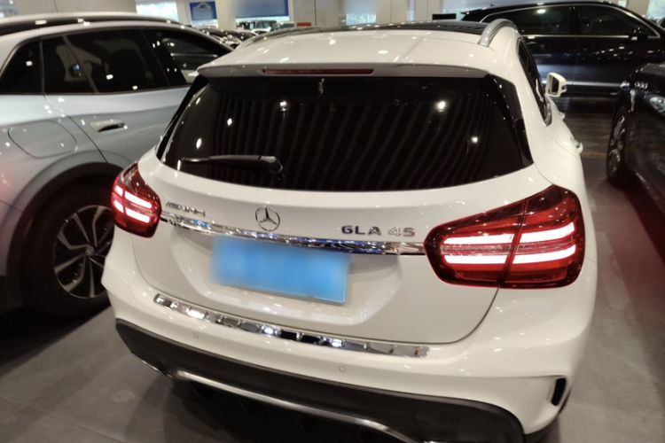 Used Mercedes-Benz GLA AMG 2017 Facelifted AMG GLA 45 4MATIC Exterior 3