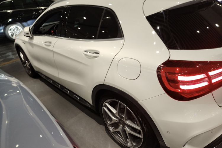 Used Mercedes-Benz GLA AMG 2017 Facelifted AMG GLA 45 4MATIC Exterior 6