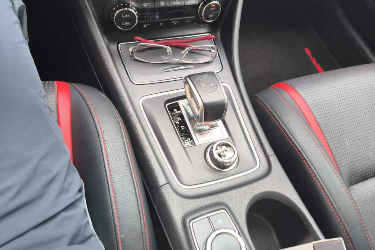 Used Mercedes-Benz GLA AMG 2017 Facelifted AMG GLA 45 4MATIC Gear Lever