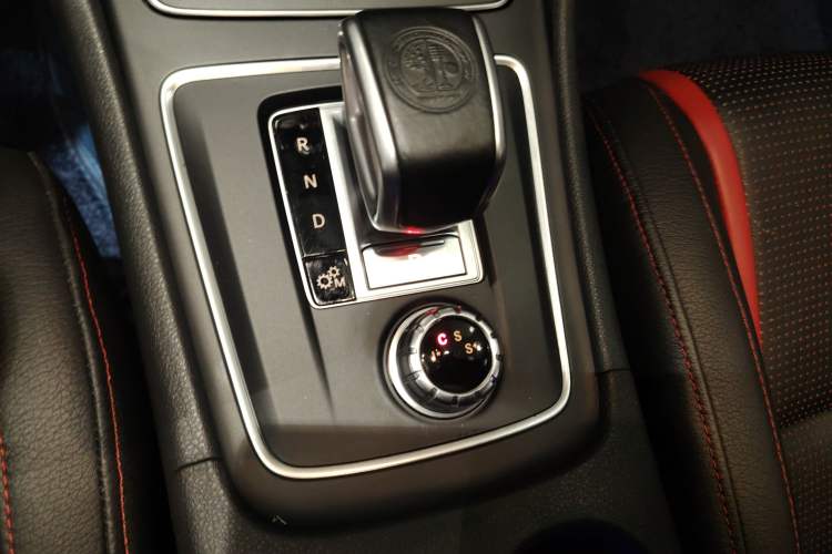 Used Mercedes-Benz GLA AMG 2017 Facelifted AMG GLA 45 4MATIC Gear Lever