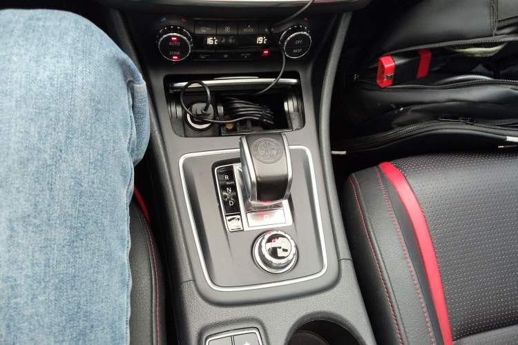 Used Mercedes-Benz GLA AMG 2017 Facelifted AMG GLA 45 4MATIC Gear Lever