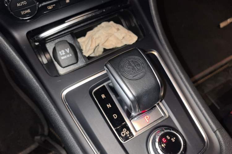 Used Mercedes-Benz GLA AMG 2017 Facelifted AMG GLA 45 4MATIC Gear Lever