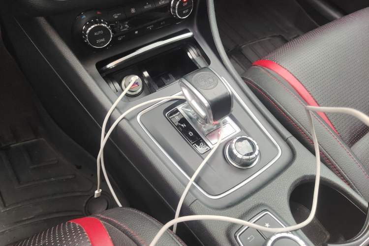 Used Mercedes-Benz GLA AMG 2017 Facelifted AMG GLA 45 4MATIC Gear Lever