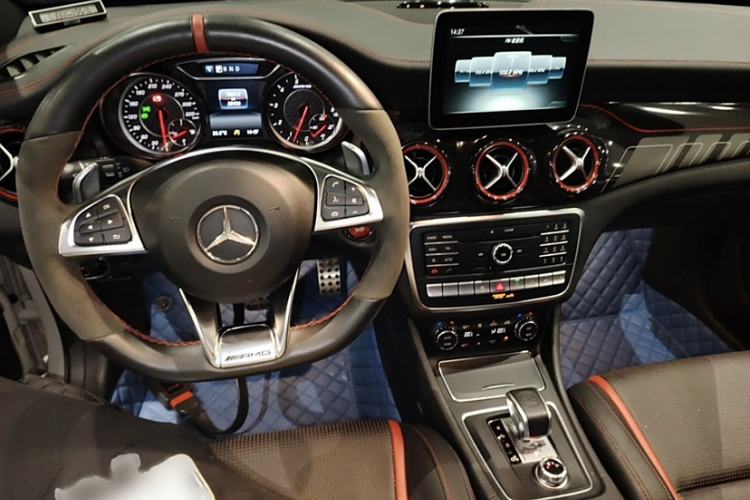 Used Mercedes-Benz GLA AMG 2017 Facelifted AMG GLA 45 4MATIC Interior 1