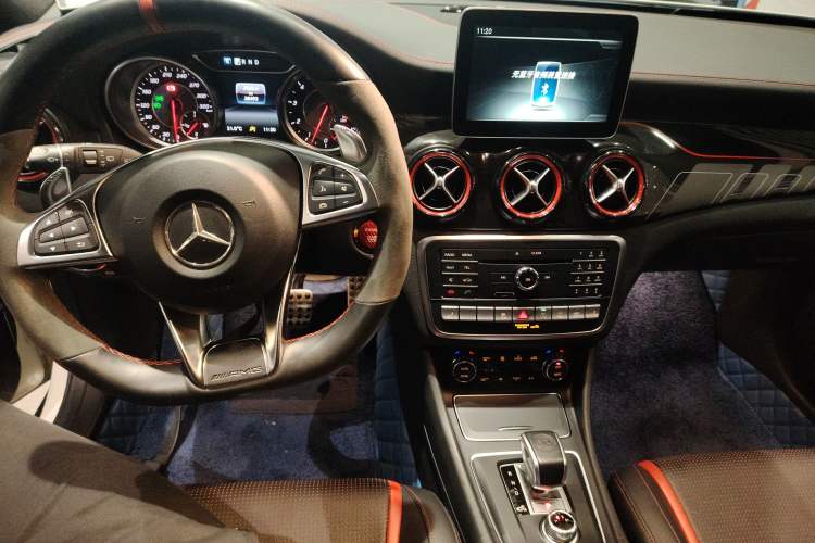 Used Mercedes-Benz GLA AMG 2017 Facelifted AMG GLA 45 4MATIC Interior 2