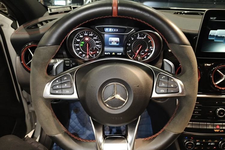 Used Mercedes-Benz GLA AMG 2017 Facelifted AMG GLA 45 4MATIC Interior 2