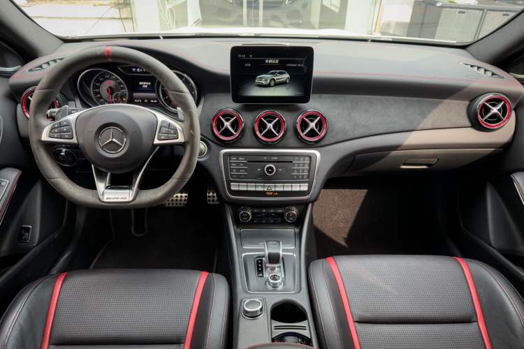 Used Mercedes-Benz GLA AMG 2017 Facelifted AMG GLA 45 4MATIC Interior 3