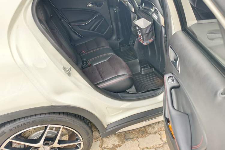 Used Mercedes-Benz GLA AMG 2017 Facelifted AMG GLA 45 4MATIC Interior 4
