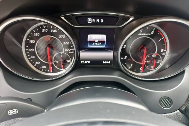 Used Mercedes-Benz GLA AMG 2017 Facelifted AMG GLA 45 4MATIC Interior 9