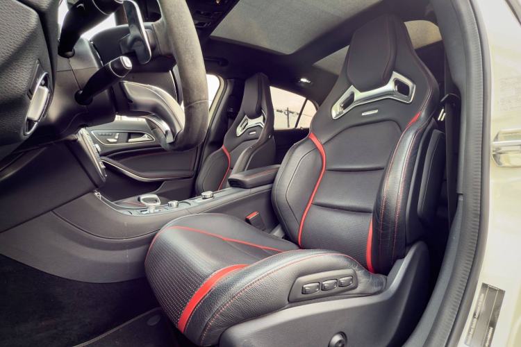 Used Mercedes-Benz GLA AMG 2017 Facelifted AMG GLA 45 4MATIC Left Front Seat